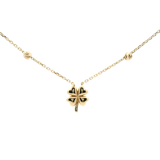 Elegant clover necklace