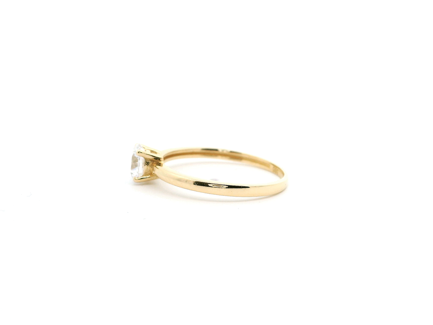 Eleganter Goldring mit einem Zirkonia-Stein in 4-Krabbenfassung