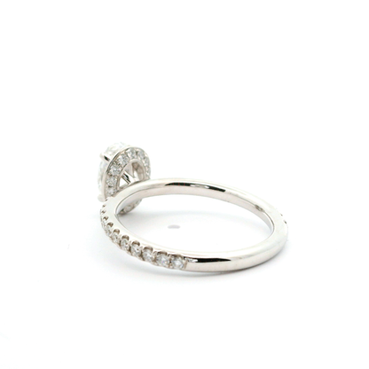 Eleganter ovaler Brillantring (lab-grown)