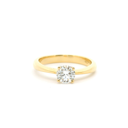 Eleganter Goldring mit Diamant