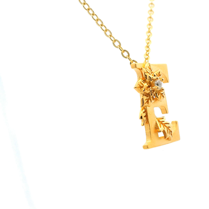 Elegante 925er  Silber vergoldete Buchstaben-Halskette und einem Diamant (lab-grown)