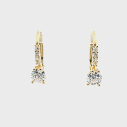 Elegante goldene Ohrringe mit Zirkonia-Steinen