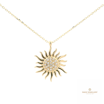 Halskette mit Anhänger „Strahlende Sonne“